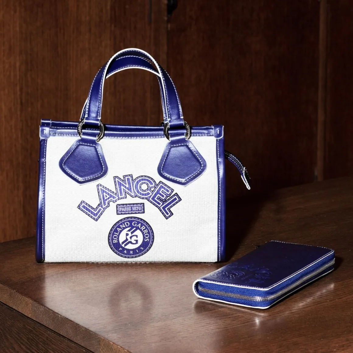 cabas_lancel_pour_rolandgarros__marine_5.webp Roland-Garros Totebags & Sacs À Main | Sacs-Cabas Lancel pour - Marine