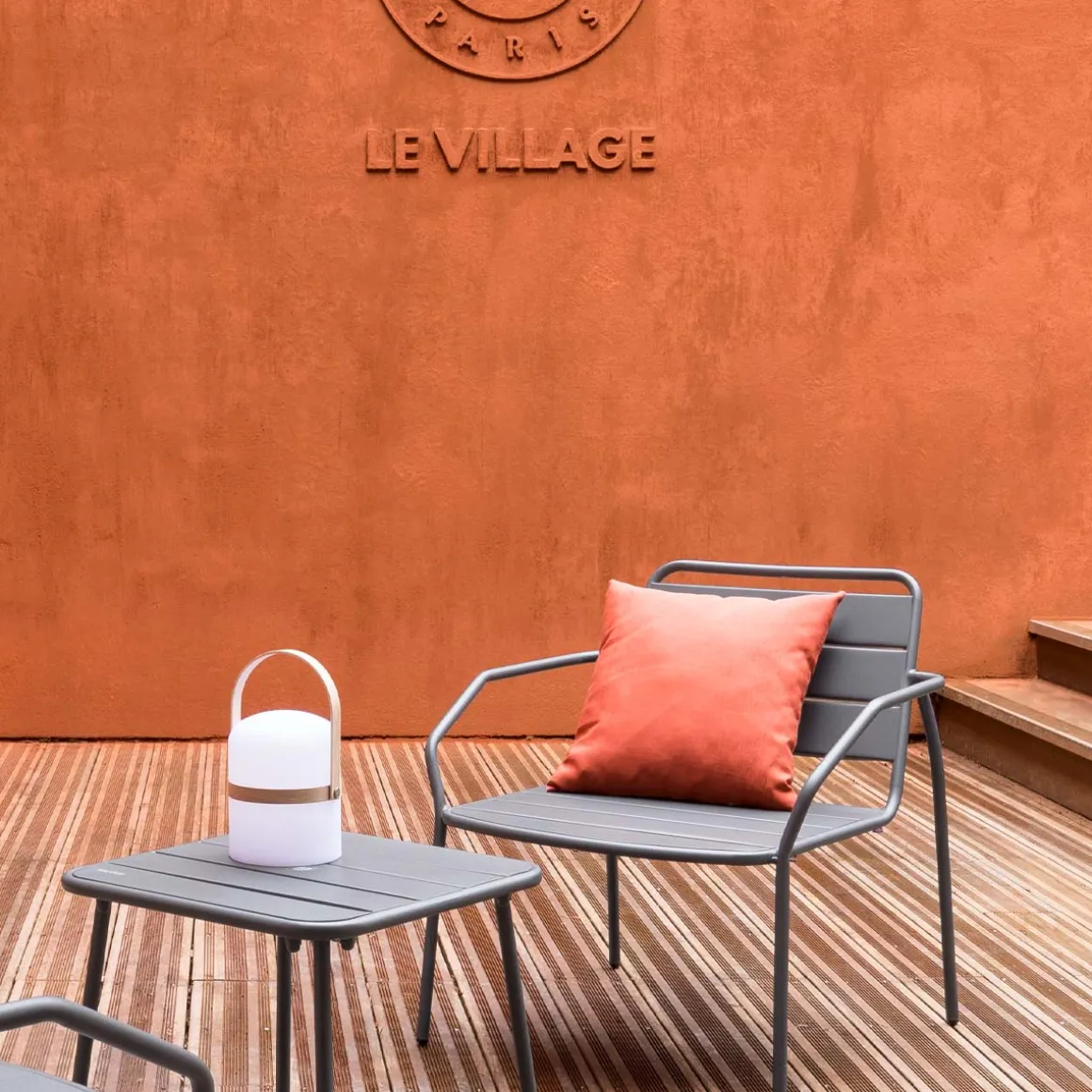 lampe_nomade_hespride_pour_rolandgarros__blanc_2.webp Roland-Garros Mobilier-Lampe nomade Hespéride pour - Blanc