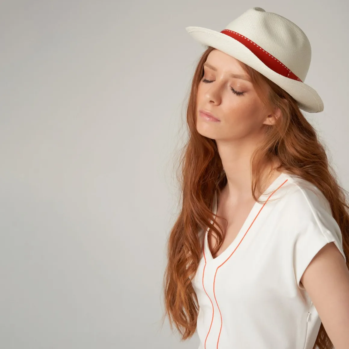 Roland-Garros Casquettes & Chapeaux-Panama véritable ruban avec coutures apparentes - Ivoire et terre battue
