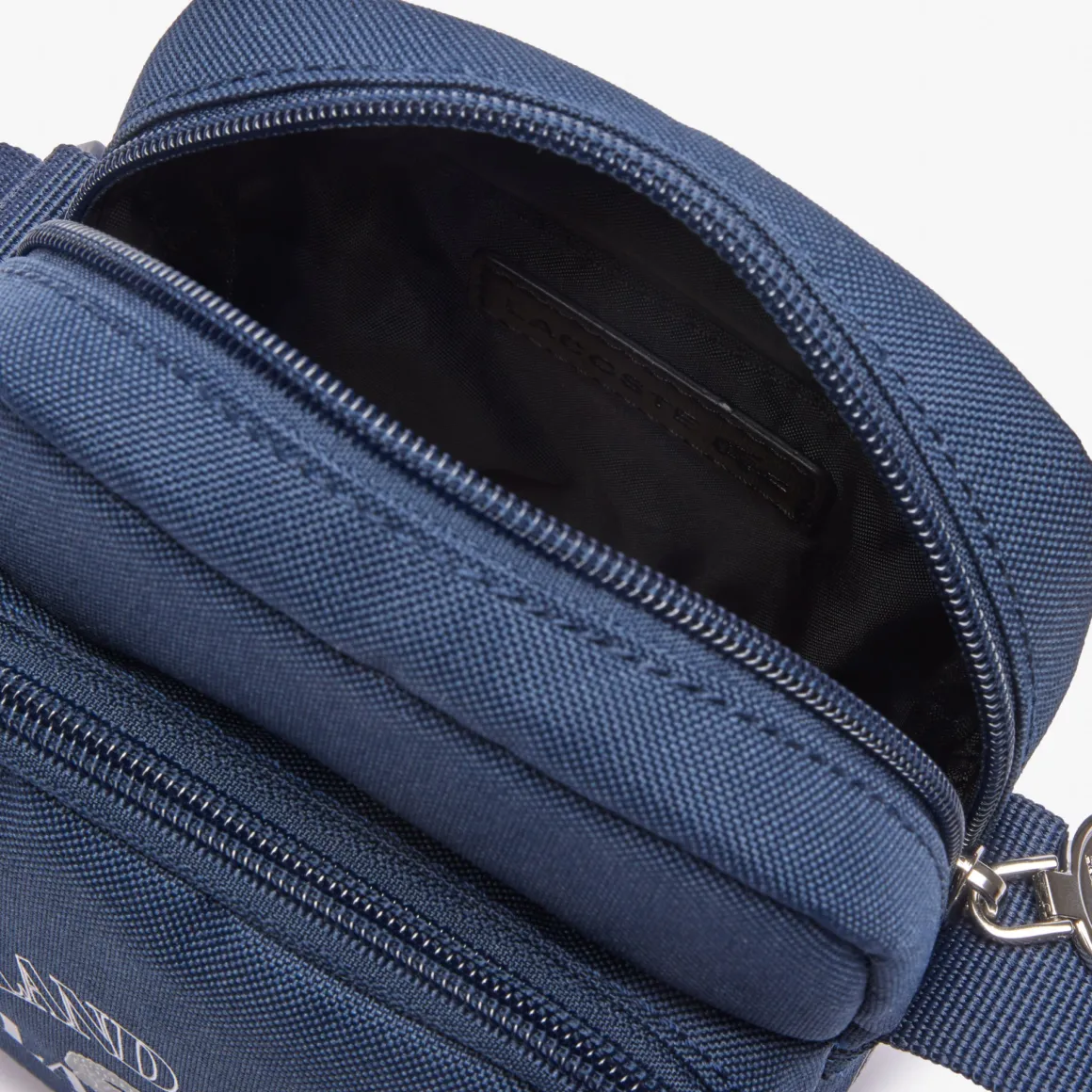 sacoche_club_dition_unisexe_lacoste_x_rolandgarros__marine_2.webp Roland-Garros Totebags & Sacs À Main | Sacs-Sacoche Club édition Unisexe Lacoste x - Marine