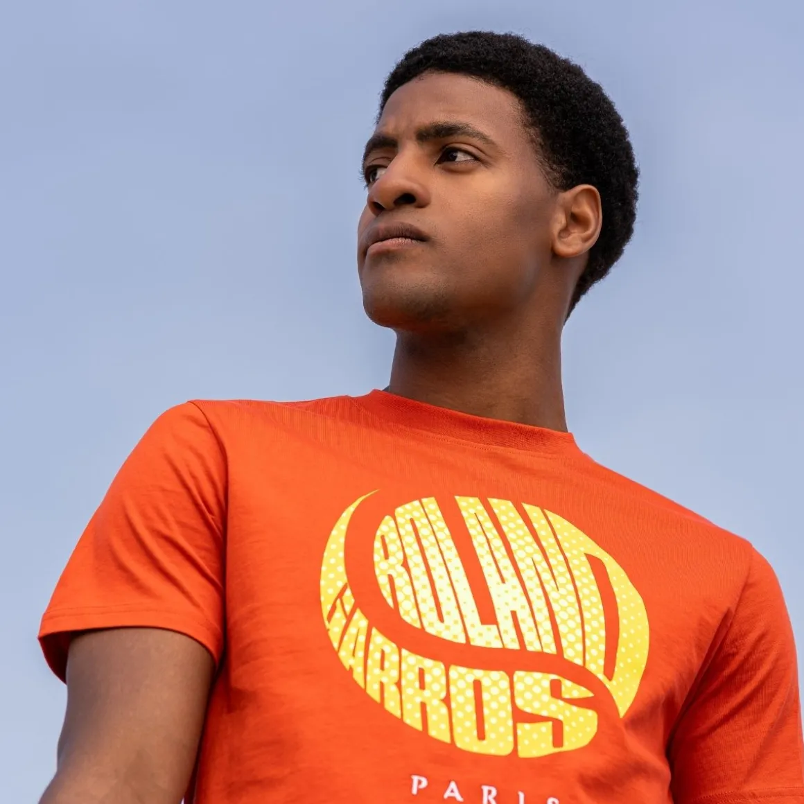 tshirt_balle_homme_rolandgarros__terre_battue_2.webp Roland-Garros T-shirts-T-shirt Balle homme - Terre battue