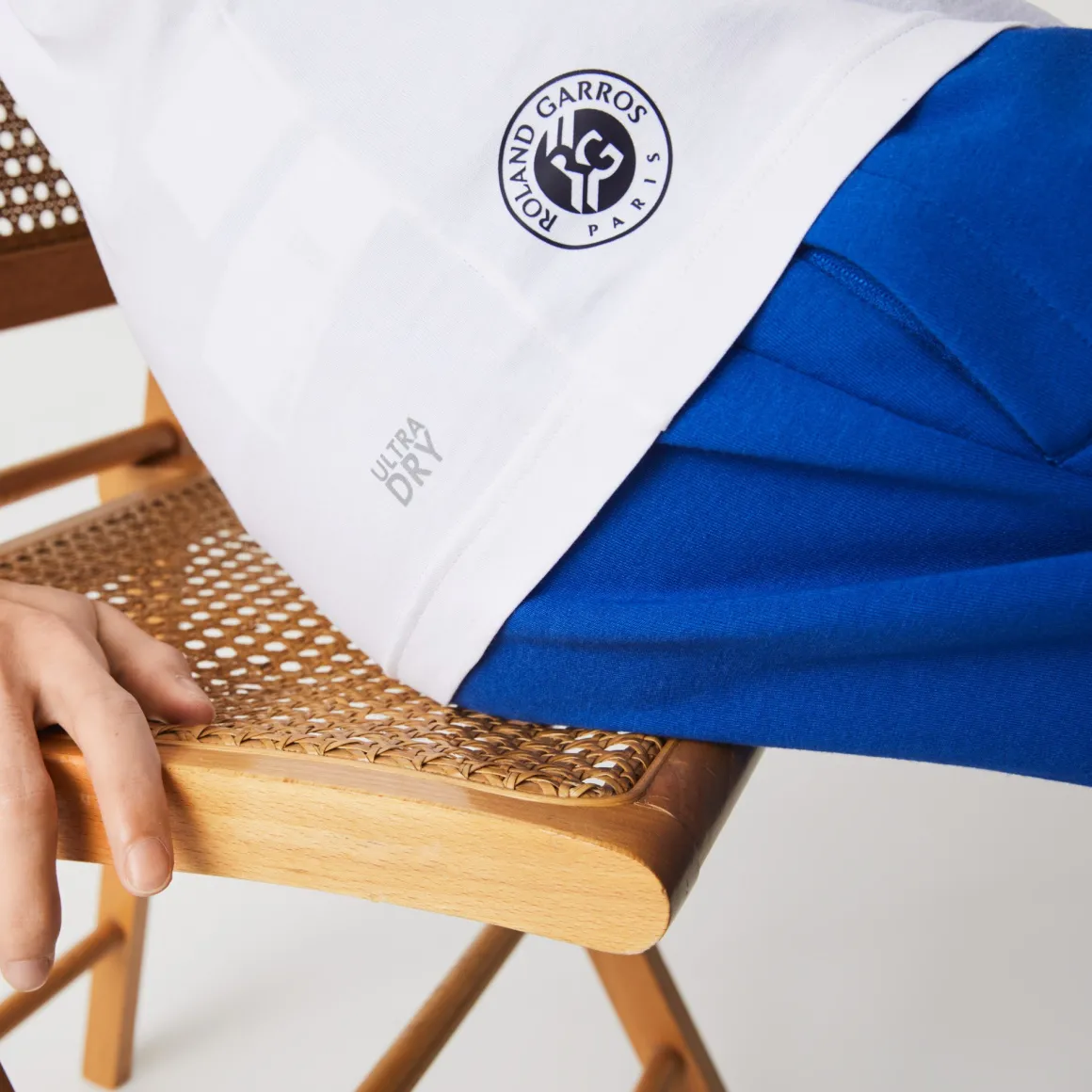 tshirt_homme_imprim_crocodile_lacoste_pour_rolandgarros__blanc_4.webp Roland-Garros T-shirts-T-shirt homme imprimé crocodile Lacoste pour - blanc