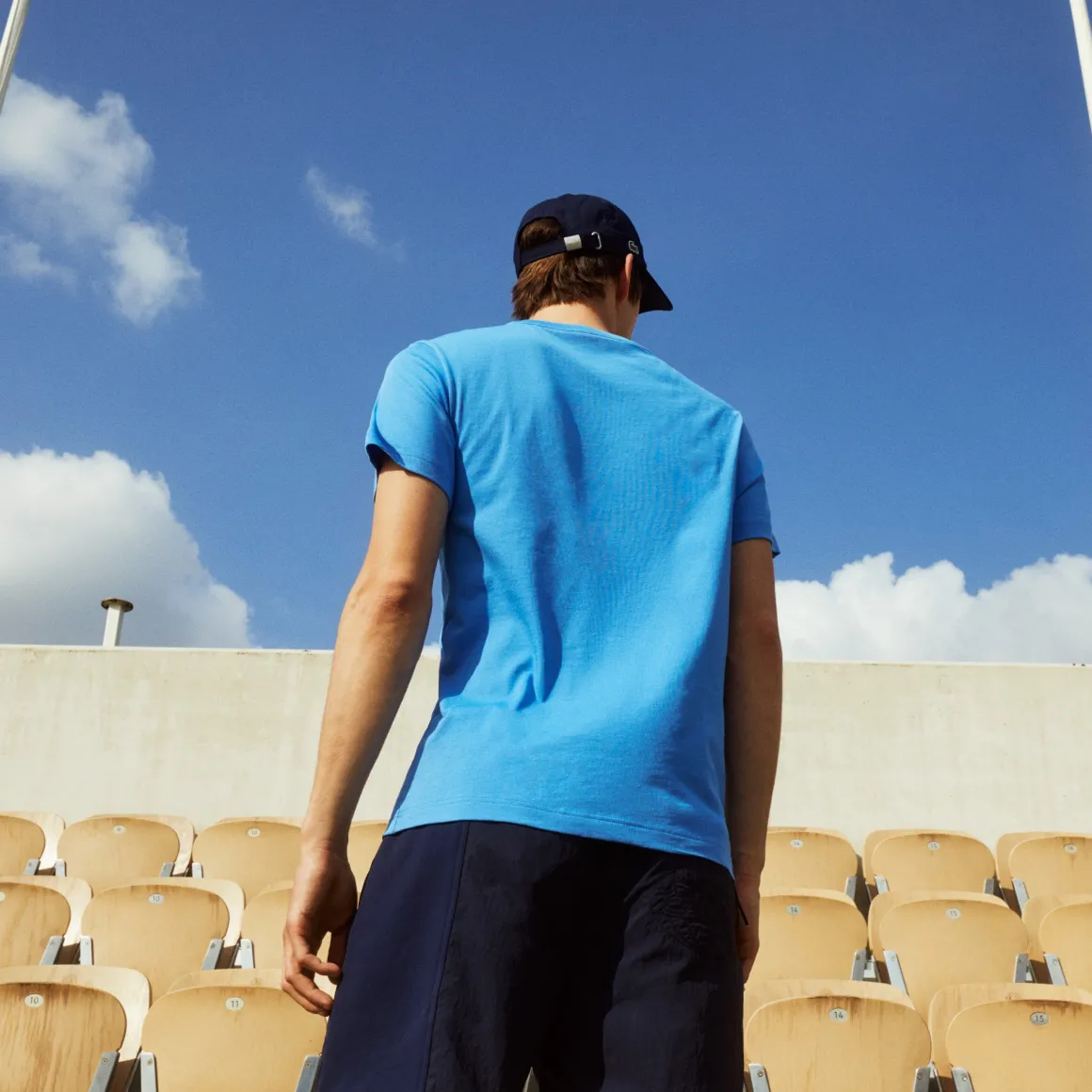 tshirt_homme_lacoste_pour_rolandgarros__bleu_2-1.webp Roland-Garros T-shirts-T-shirt homme Lacoste pour - Bleu