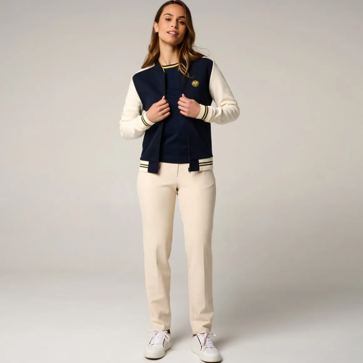 veste_heritage_femme_rolandgarros__marine_et_ecru_2.webp Roland-Garros Vestes-Veste Heritage femme - Marine et Ecru
